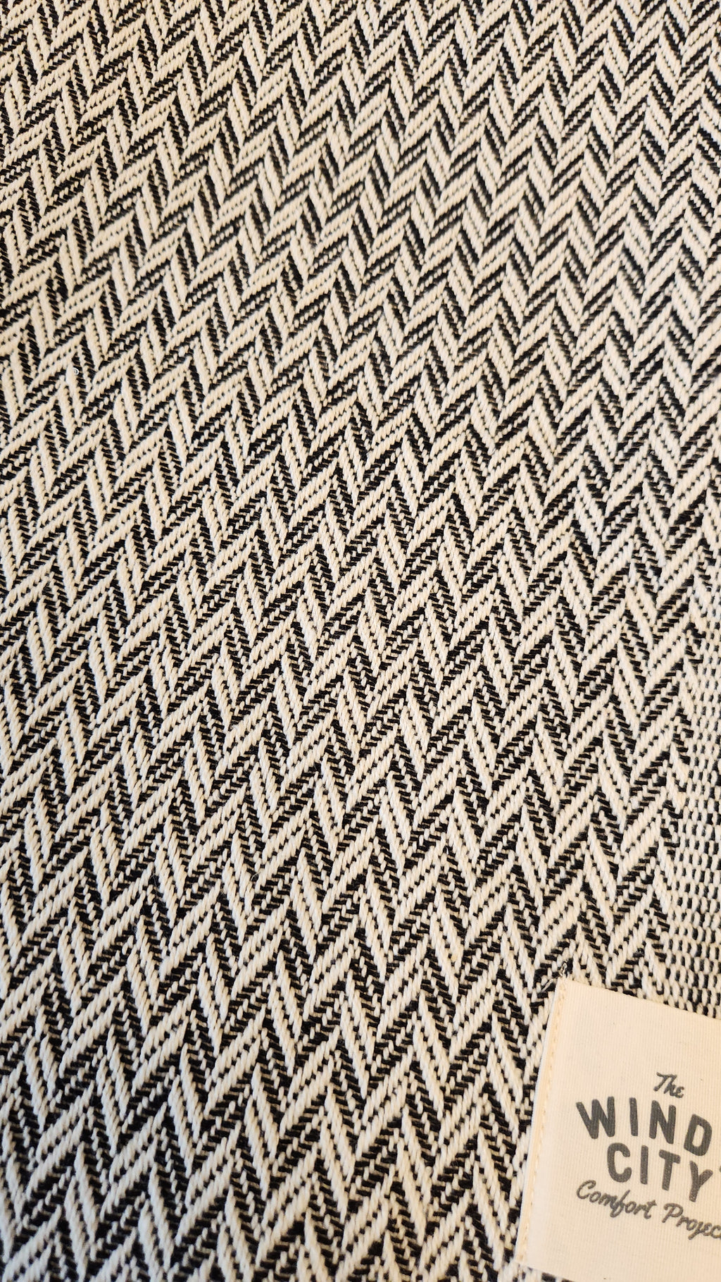 Textured Throw - Black Chevron