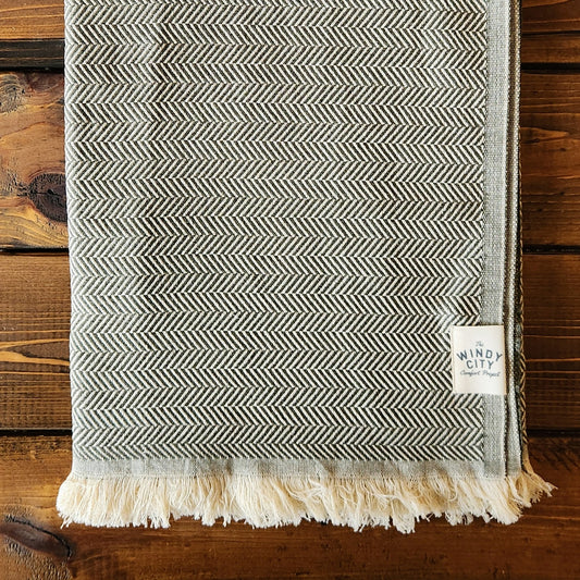 Modern XXL Throw: Slate Olive