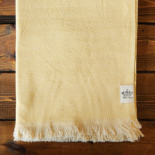 Modern XXL Throw: Buttermilk Yellow