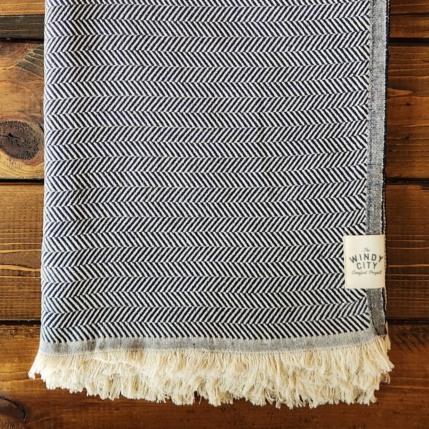 Modern XXL Throw: Obsidian Navy