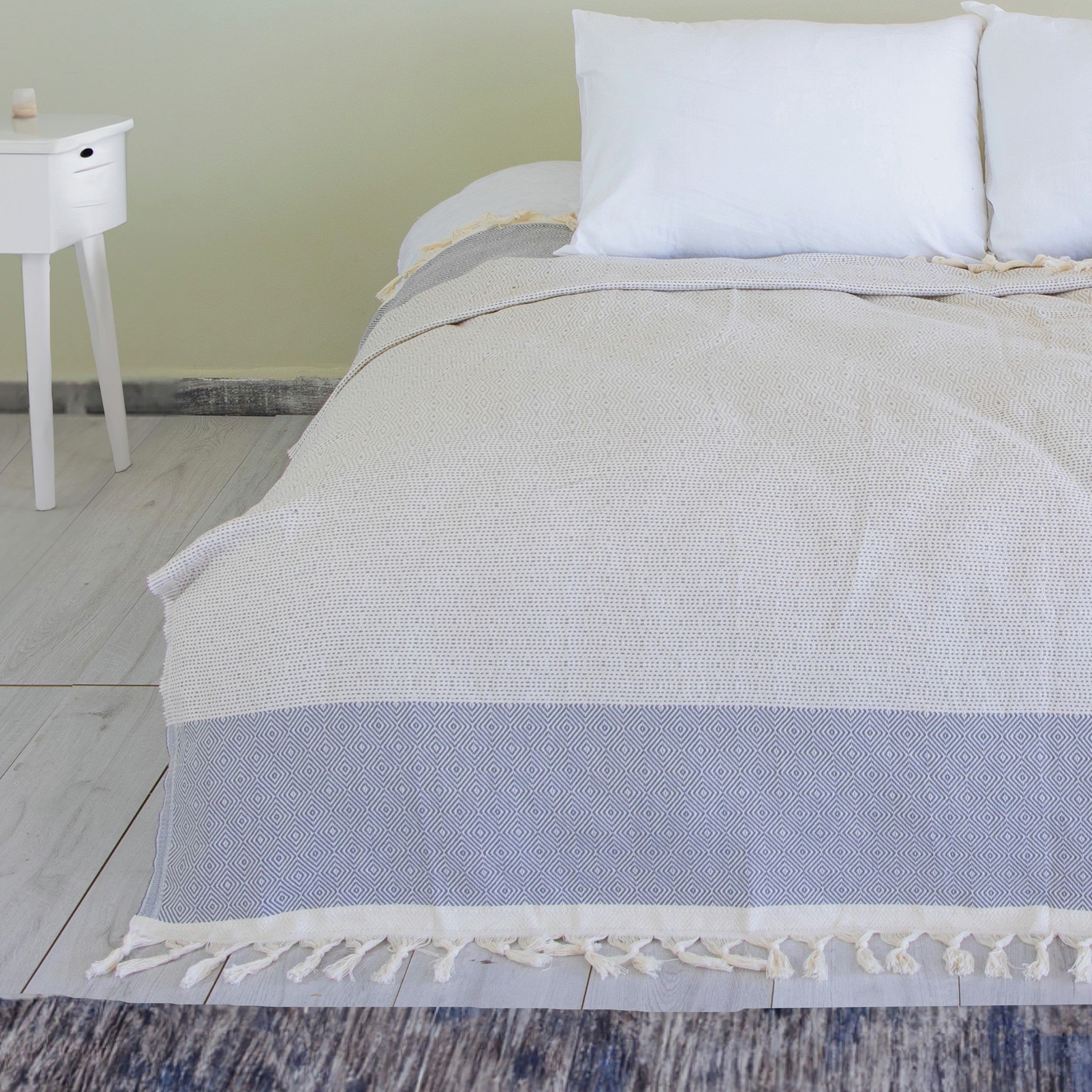 Spring XXL Turkish Blanket - White/Grey