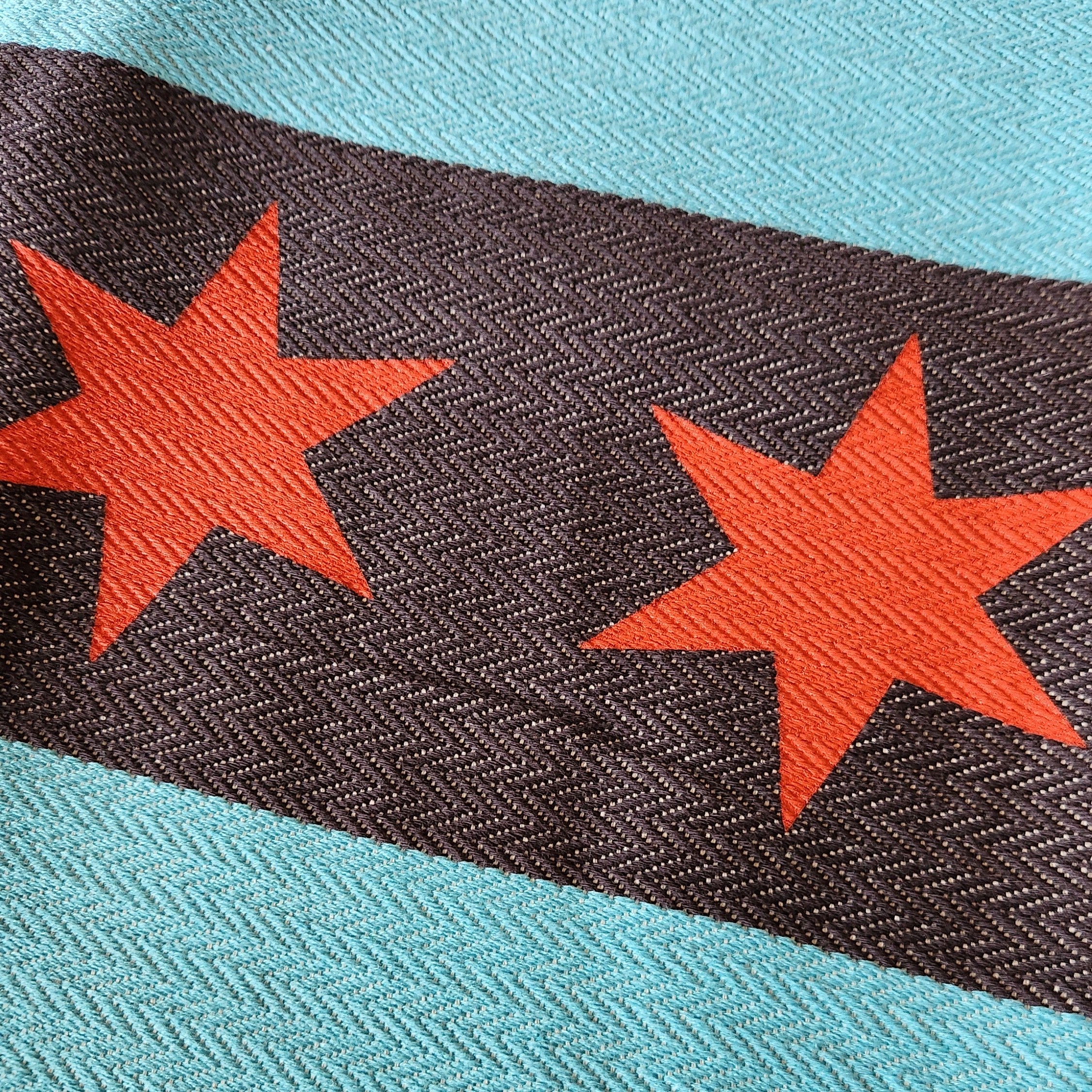 Chicago Dark Mode Throw Blanket